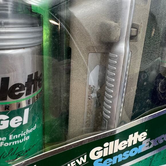 Gillette Men's Wild Rain Shaving Set 1993 Sensor Excel Razor, Gel, & After Shave - Picture 4 of 5